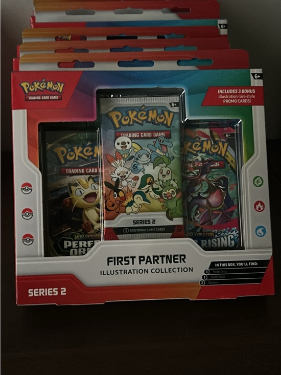 Pokemon Other - Pokemon First Partner Illustration Collection - Red, Blue, Green